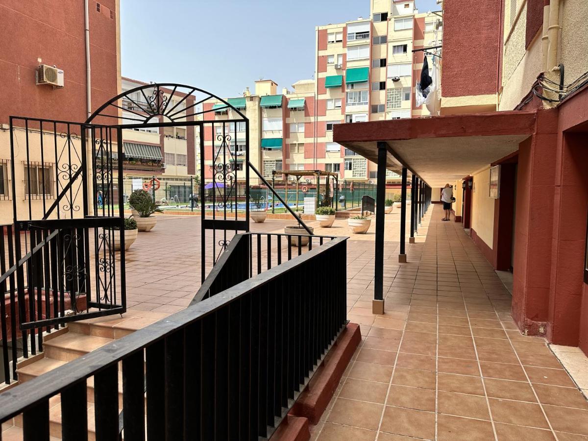 Love Home - Recien Reformado, Piscina, Playa A 10 Minutos, Centro A 5 Minutos 托雷莫利诺斯 外观 照片